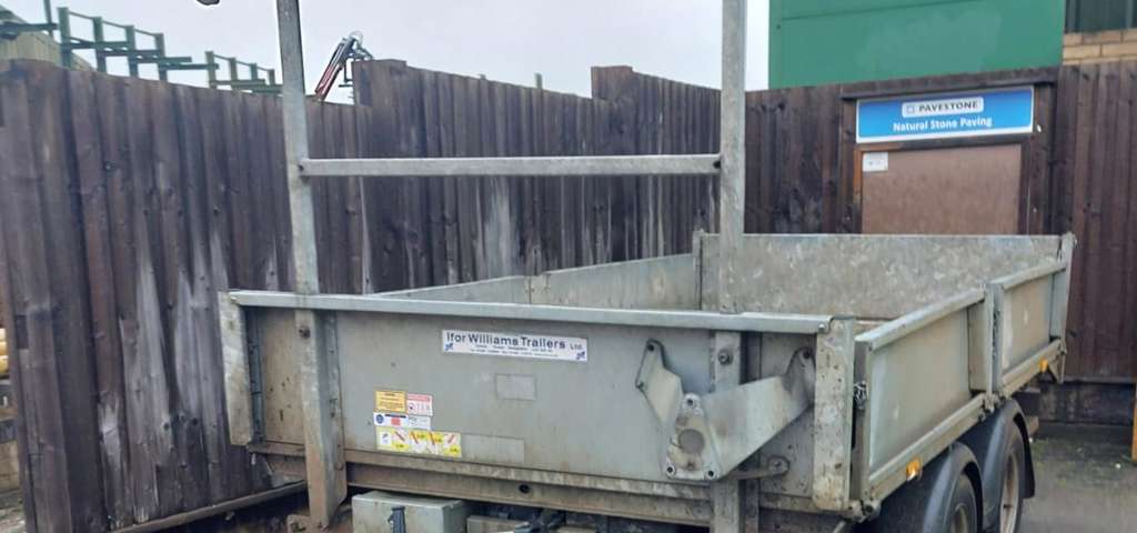 Trailer that has been recovered, parked safely off the road.