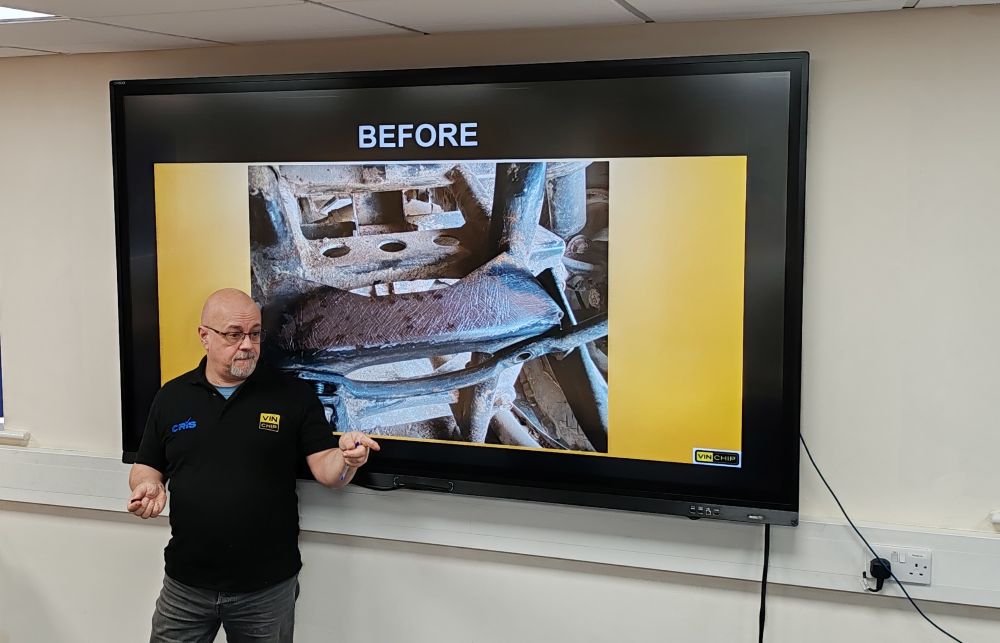 Nick Mayell Leading The IMI Training Course On Forensic Vin Training